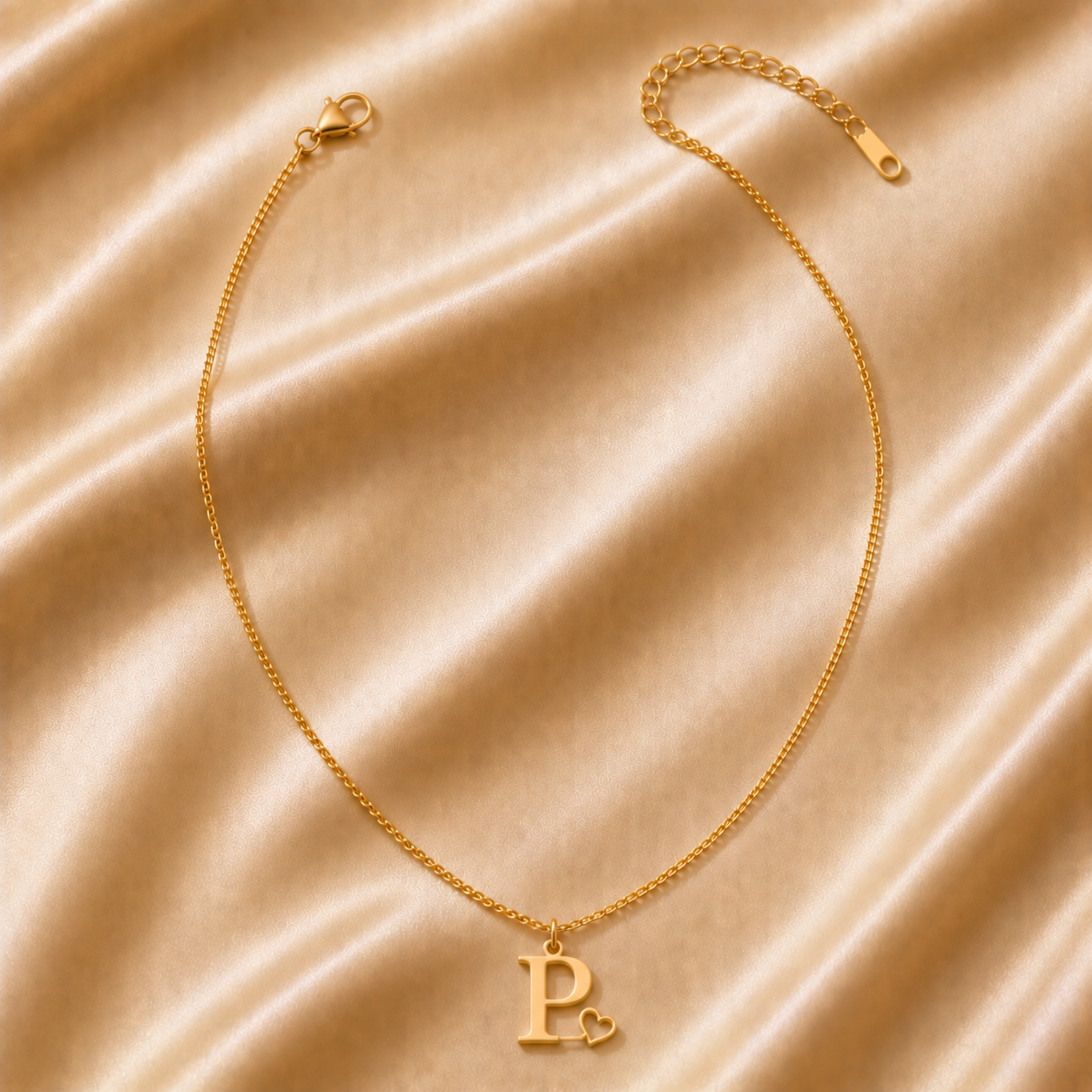 Collier Initiale Amour — Lettre et Cœur Dorés