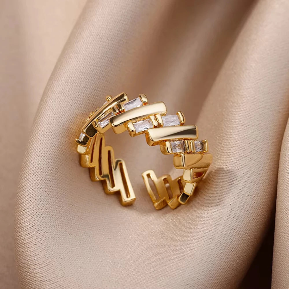 Bague Géométrique Moderne — Zircon Doré
