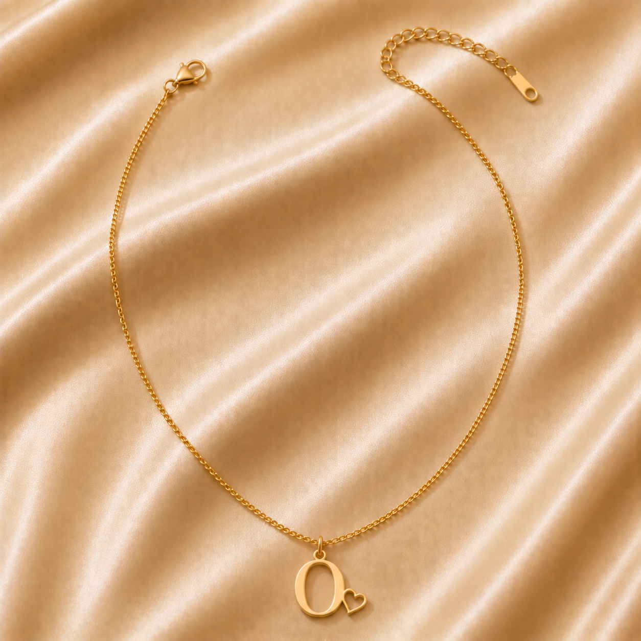 Collier Initiale Amour — Lettre et Cœur Dorés