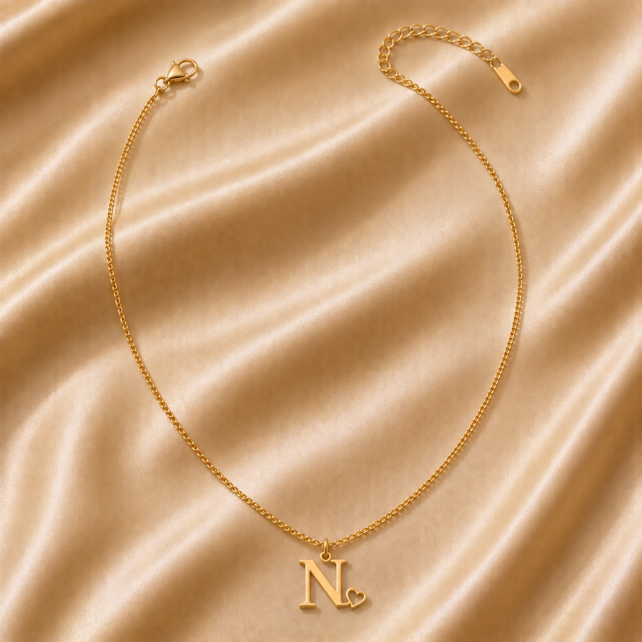 Collier Initiale Amour — Lettre et Cœur Dorés